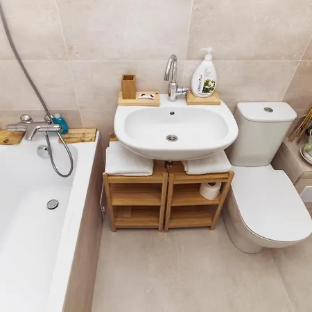 דירה Apartamentul Cu Plante Etaj 4 *