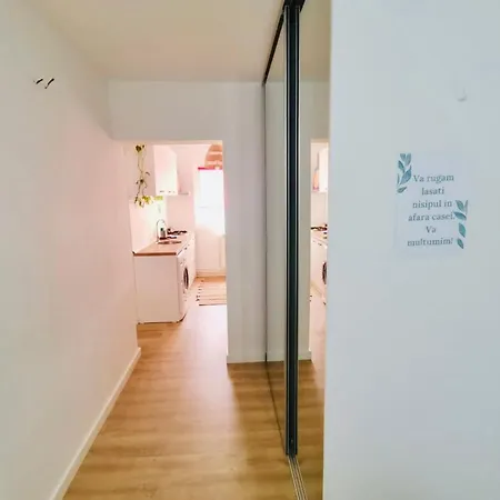 Apartamentul Cu Plante Etaj 4 Apartmán Mangalia
