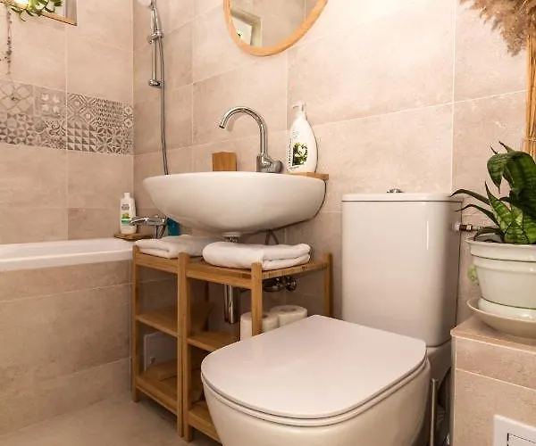 Apartamentul Cu Plante Etaj 4