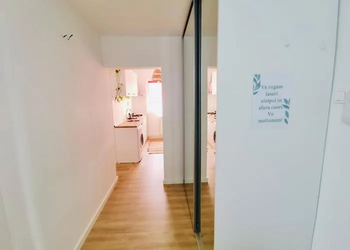 Apartamentul Cu Plante Etaj 4 Apartmán Mangalia